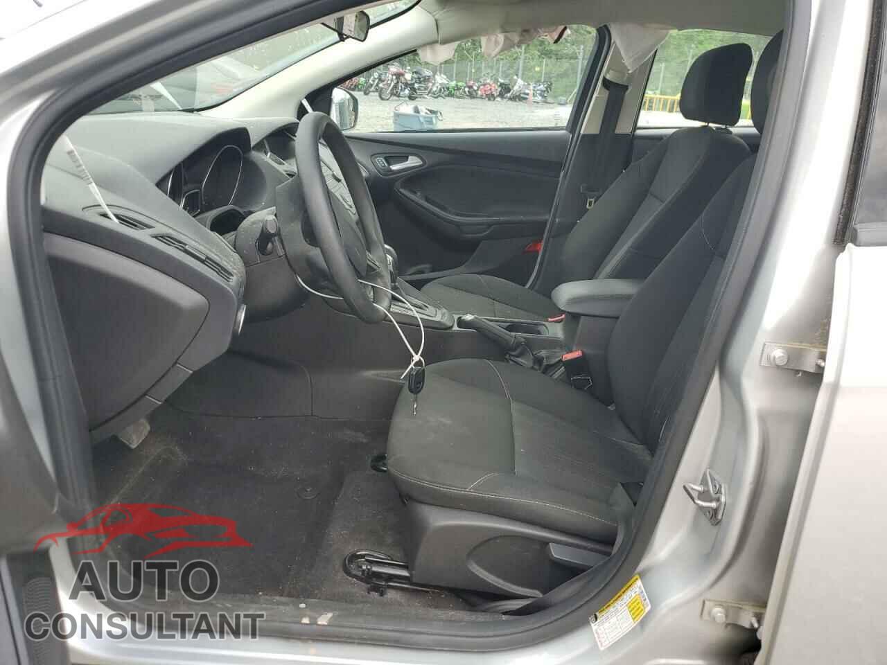 FORD FOCUS 2016 - 1FADP3F24GL397508