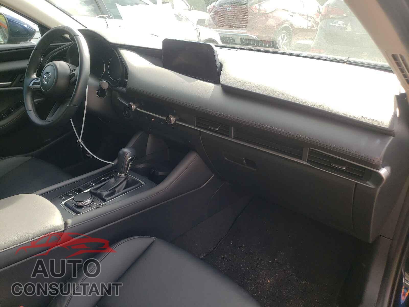 MAZDA 3 2021 - JM1BPABL2M1323807