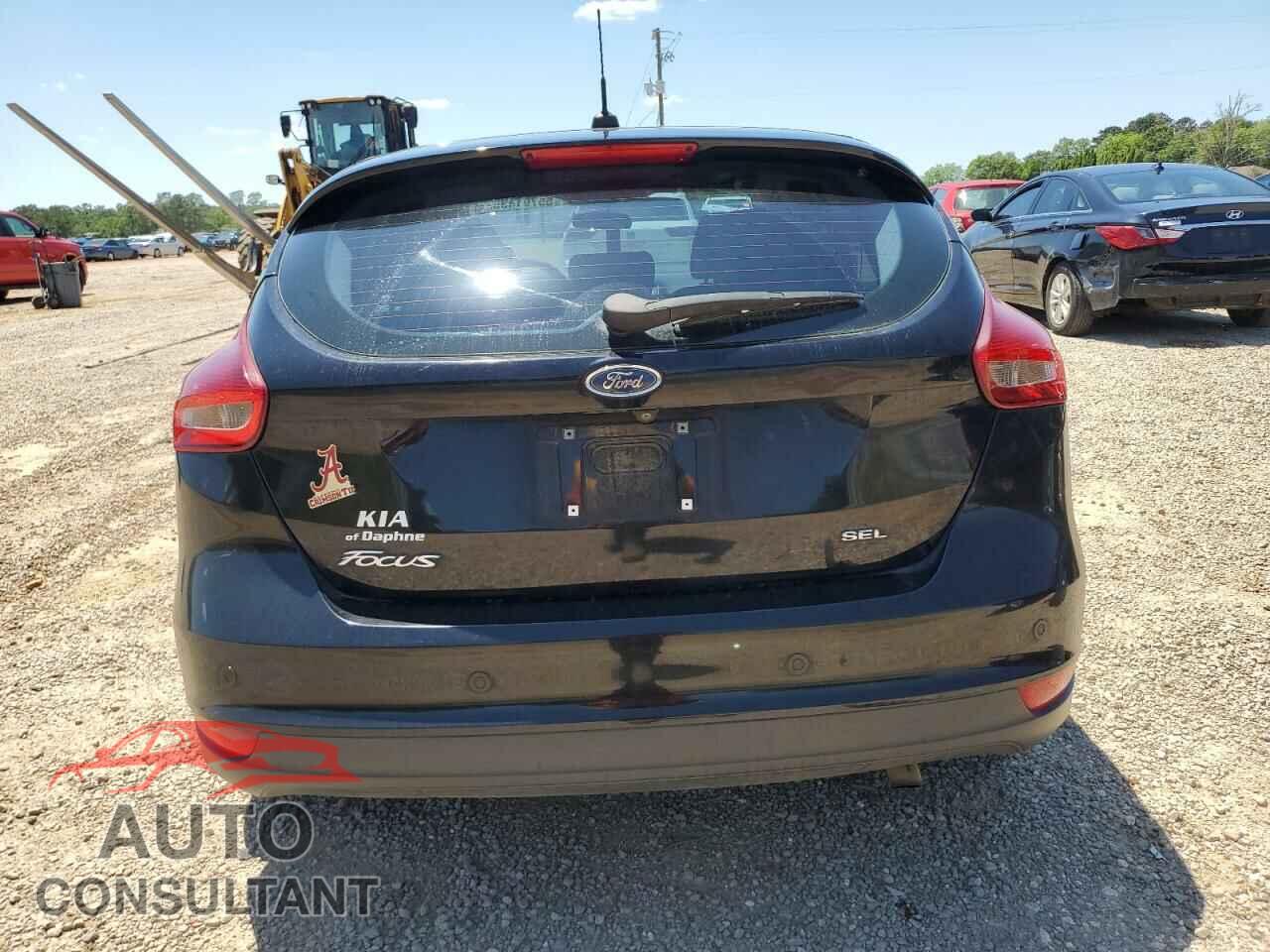 FORD FOCUS 2017 - 1FADP3M22HL220976