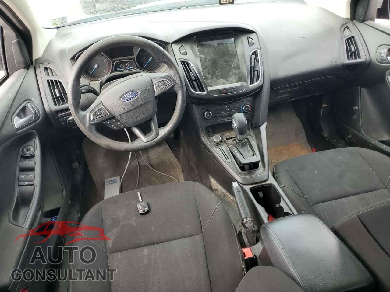 FORD FOCUS 2018 - 1FADP3F29JL246168
