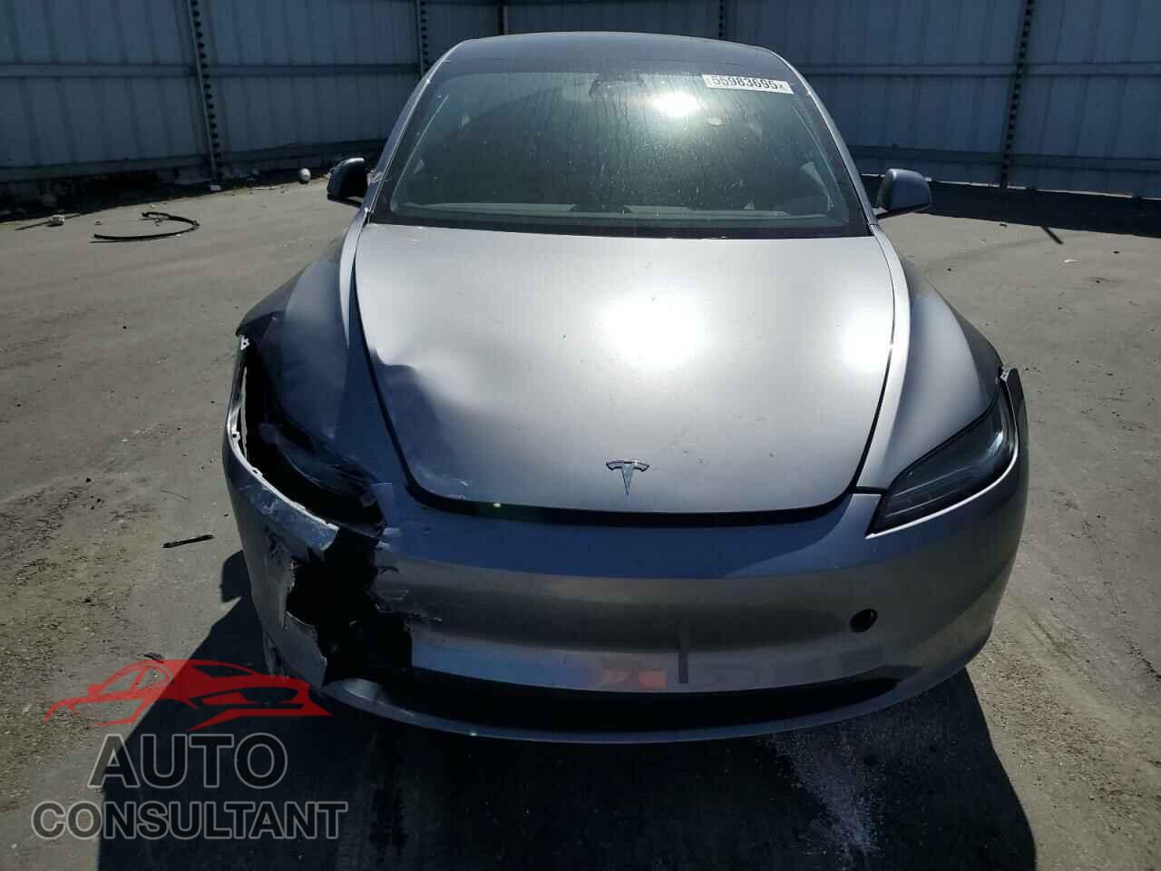 TESLA MODEL 3 2025 - 5YJ3E1EA2SF938799