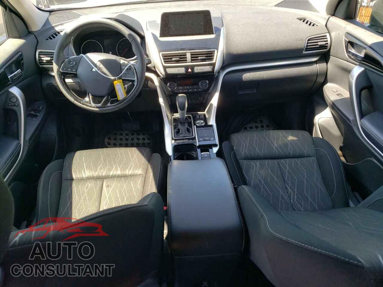 MITSUBISHI ECLIPSE 2018 - JA4AT5AA3JZ065111