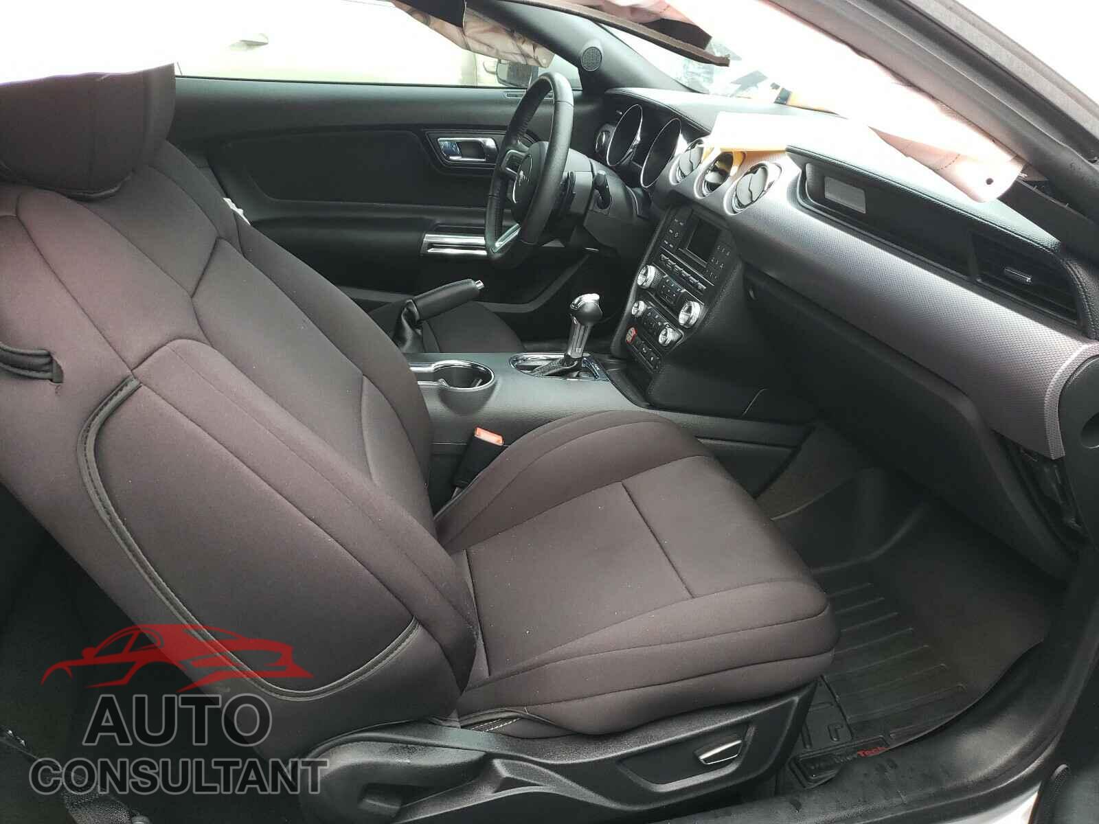 FORD MUSTANG 2017 - 1FA6P8CF0H5332819