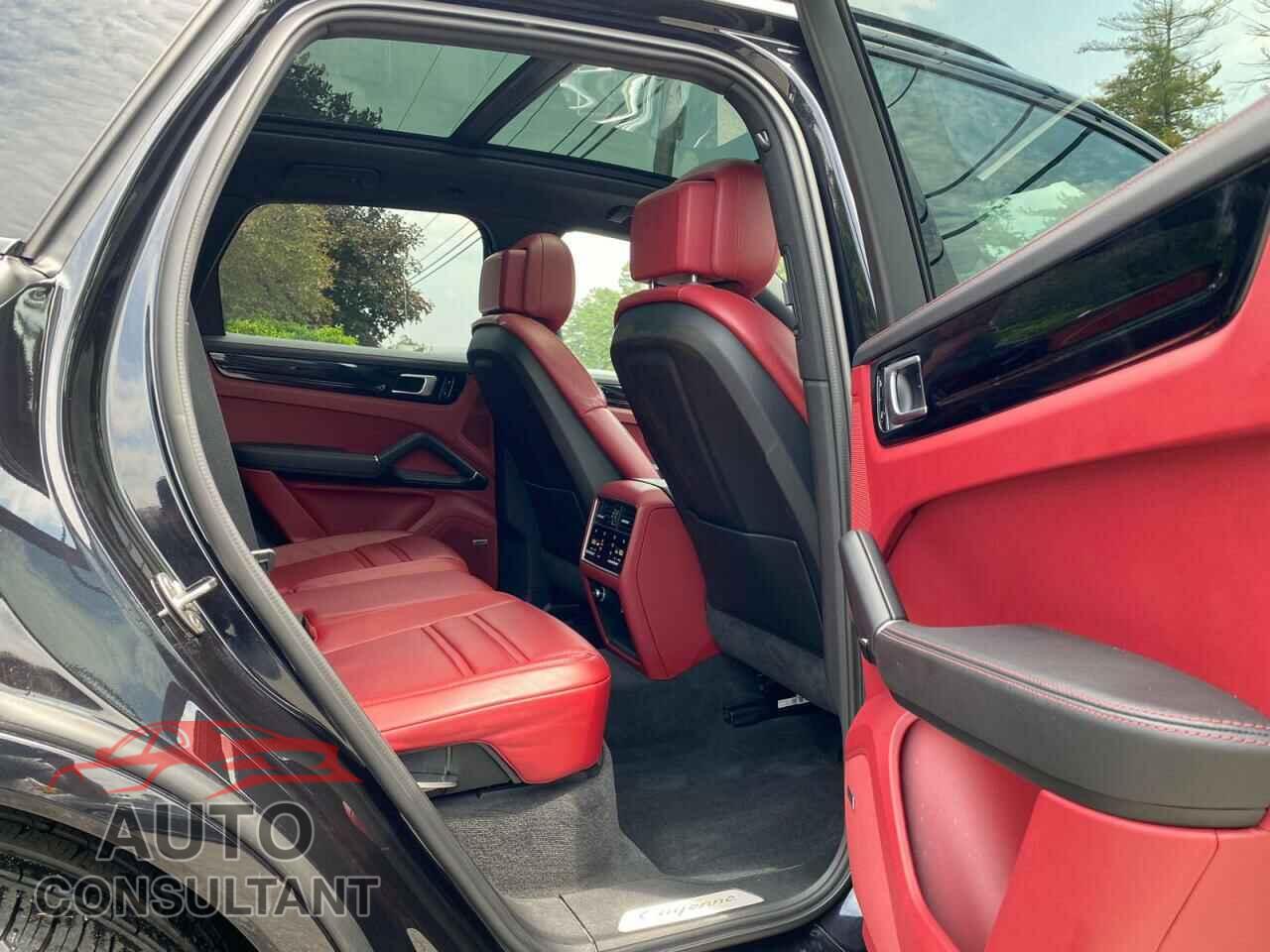 PORSCHE CAYENNE 2019 - WP1AA2AY8KDA04163