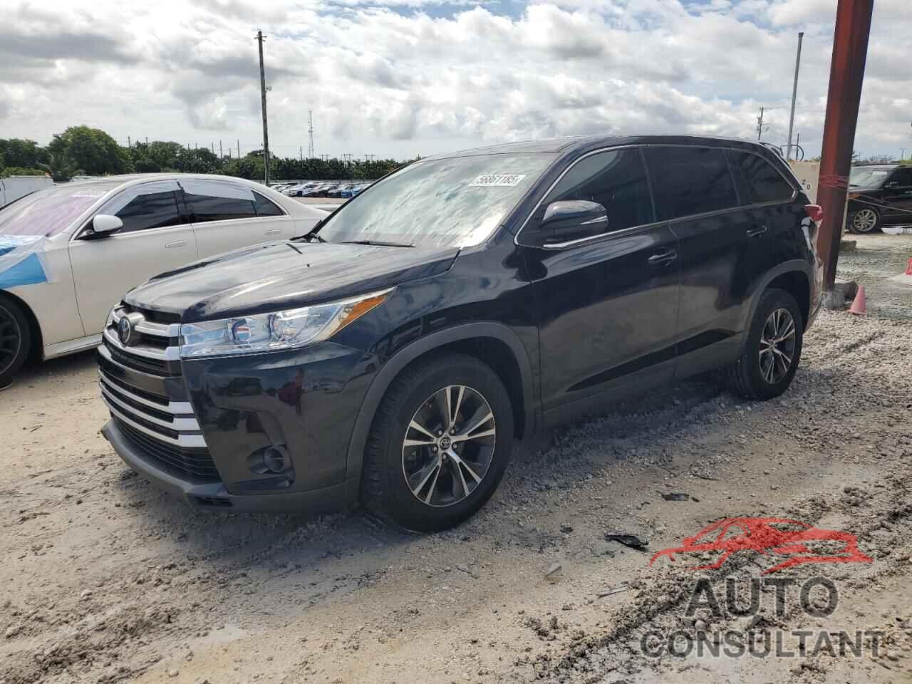 TOYOTA HIGHLANDER 2019 - 5TDZARFH9KS050143