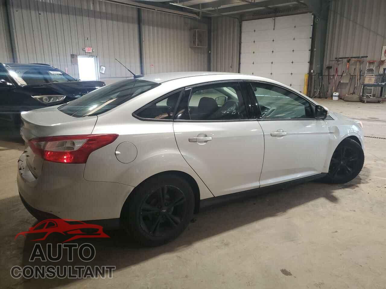 FORD FOCUS 2014 - 1FADP3F26EL408392