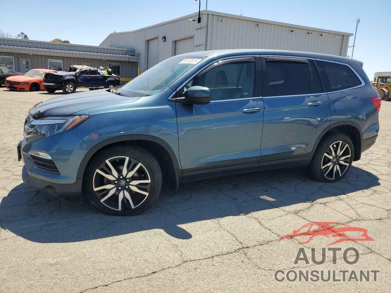 HONDA PILOT 2017 - 5FNYF6H60HB044011