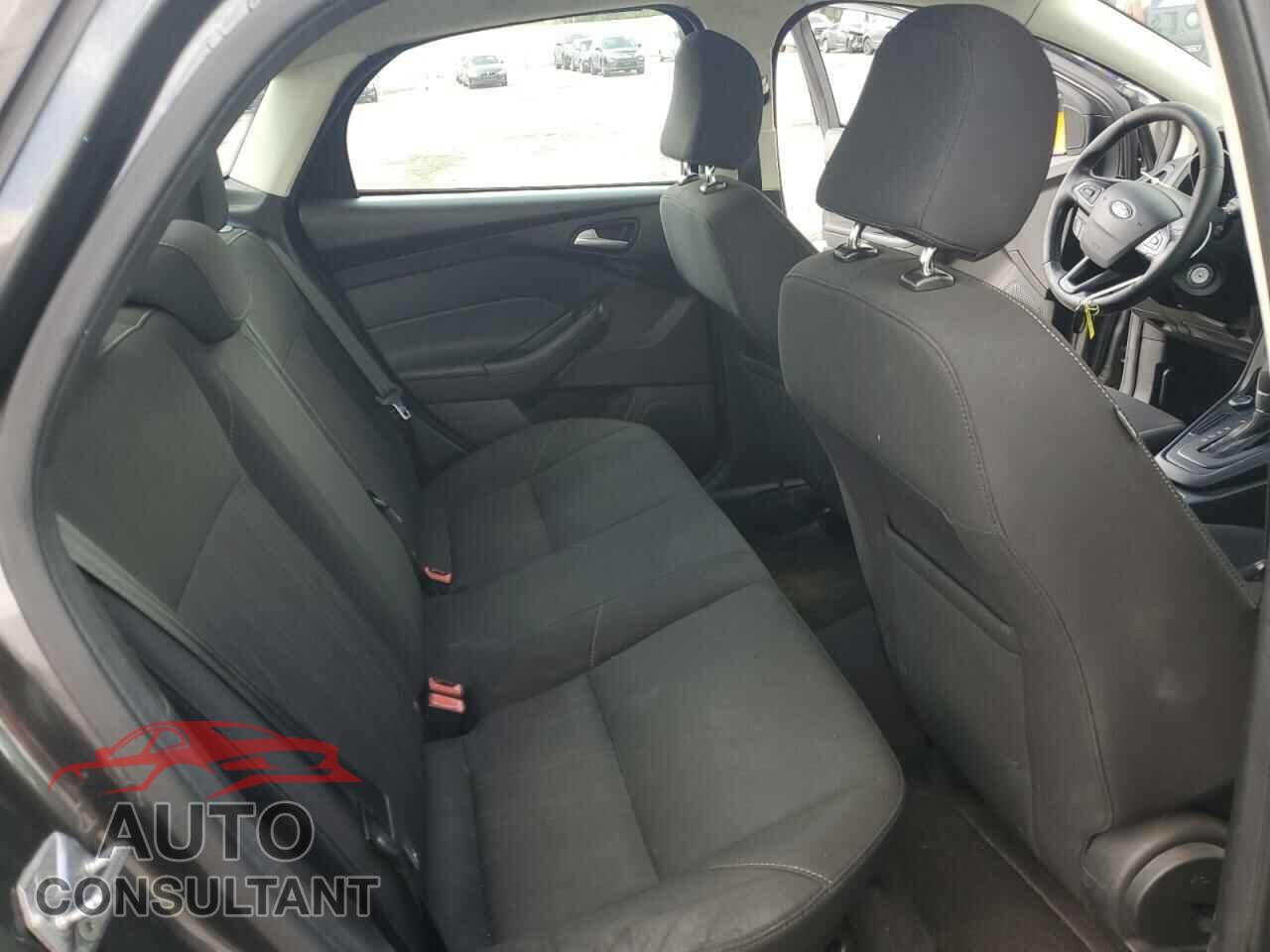 FORD FOCUS 2016 - 1FADP3F24GL275862