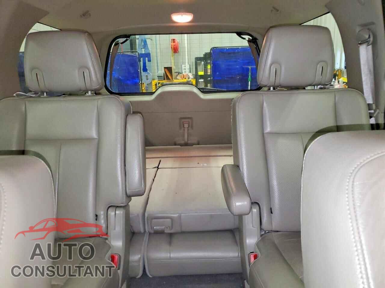 FORD EXPEDITION 2010 - 1FMJU2A59AEB07496