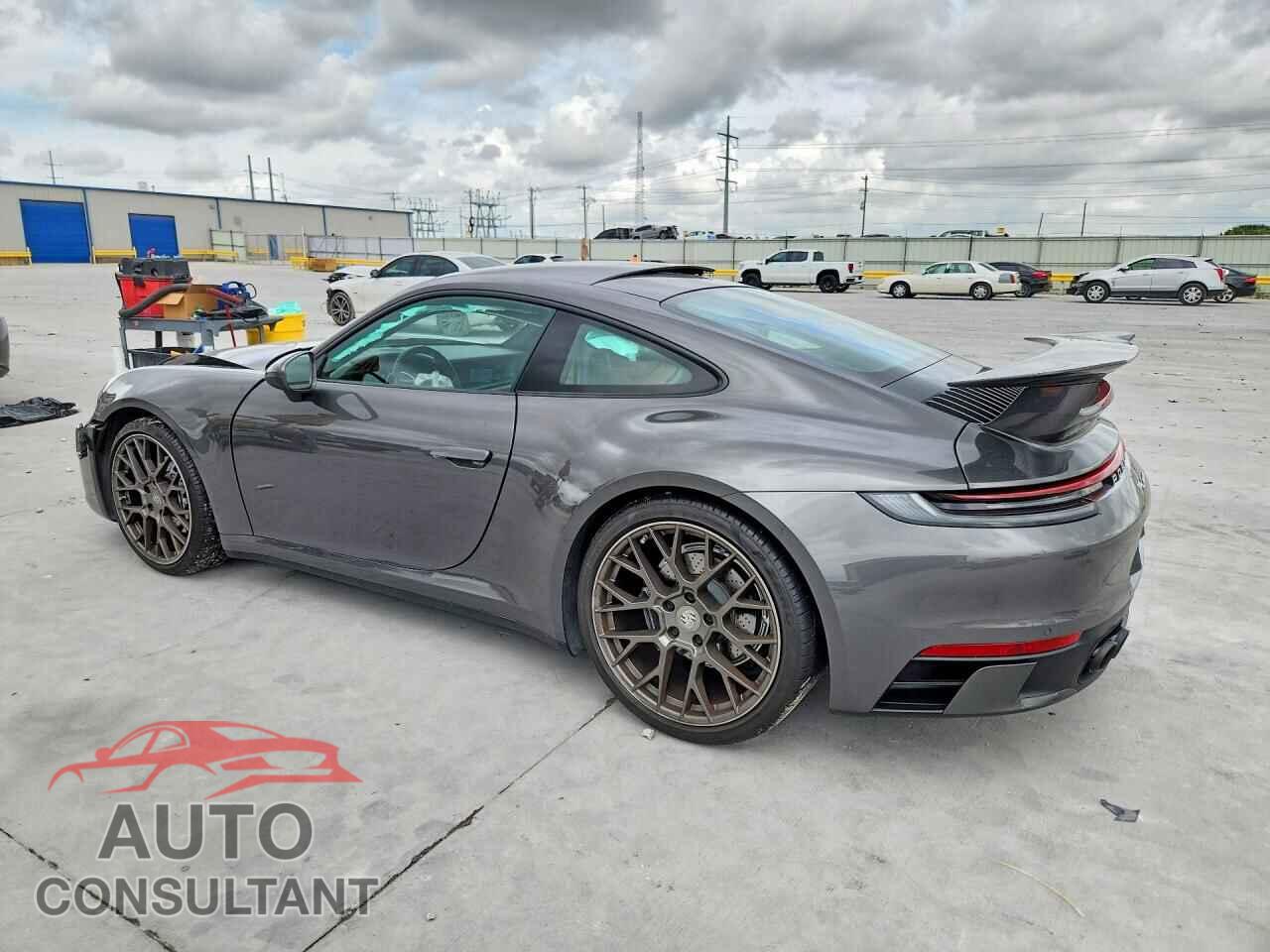 PORSCHE 911 2021 - WP0AA2A94MS205213