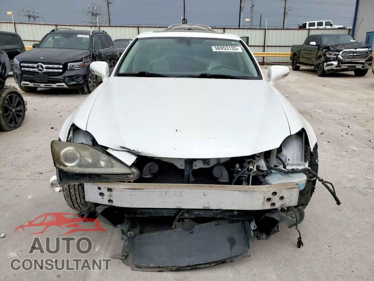 LEXUS IS 2013 - JTHCF5C27D5063965