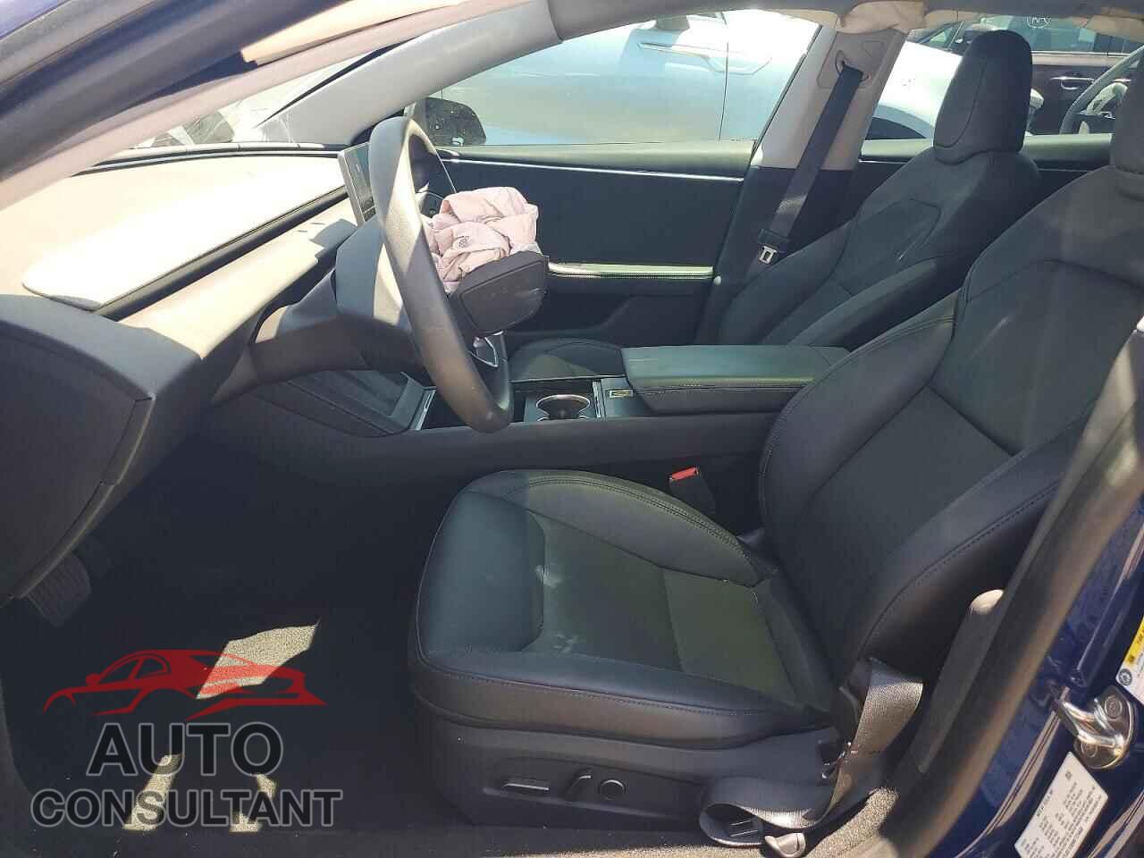 TESLA MODEL 3 2024 - 5YJ3E1EB9RF724606