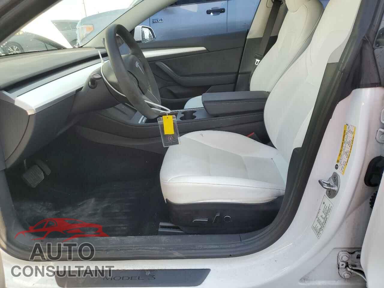 TESLA MODEL 3 2021 - 5YJ3E1EA2MF084092