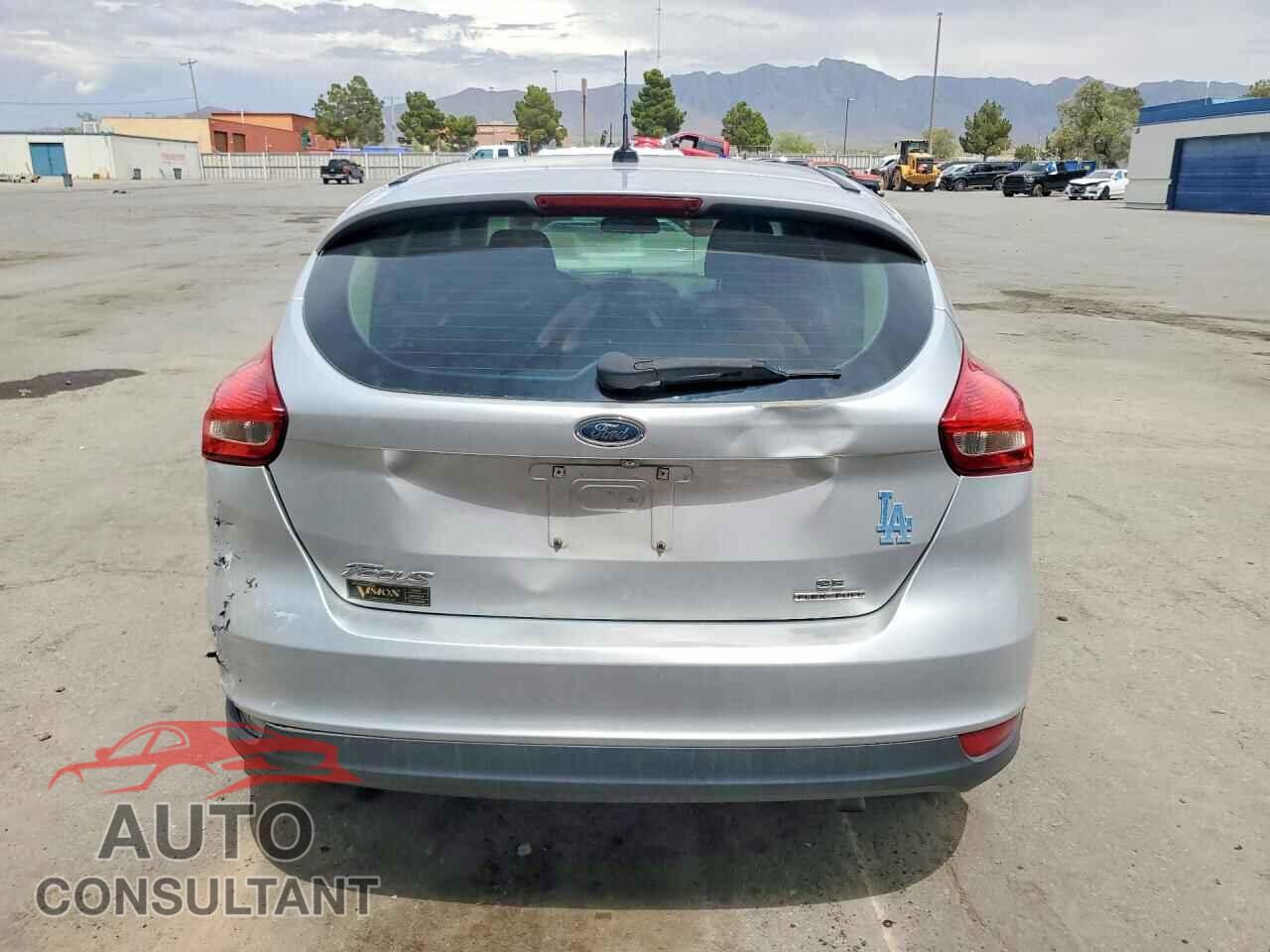 FORD FOCUS 2016 - 1FADP3K27GL328933