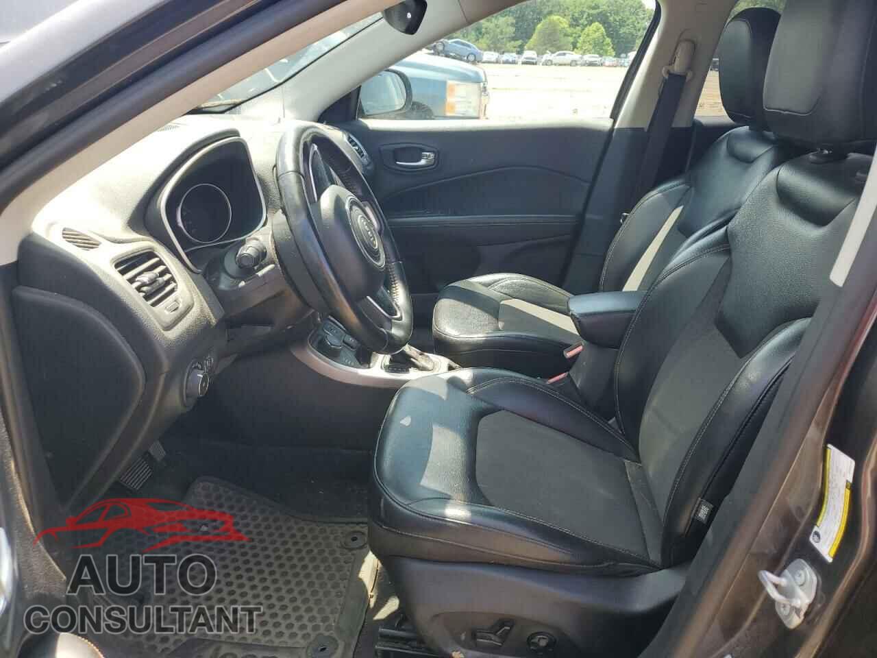 JEEP COMPASS 2017 - 3C4NJDBB8HT672170