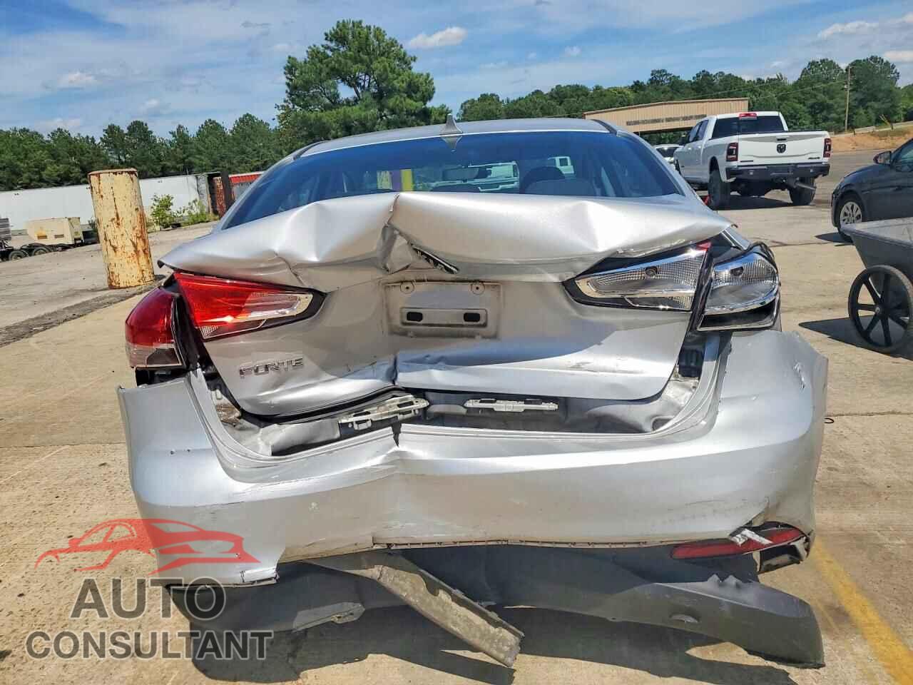 KIA FORTE 2017 - 3KPFK4A72HE098247