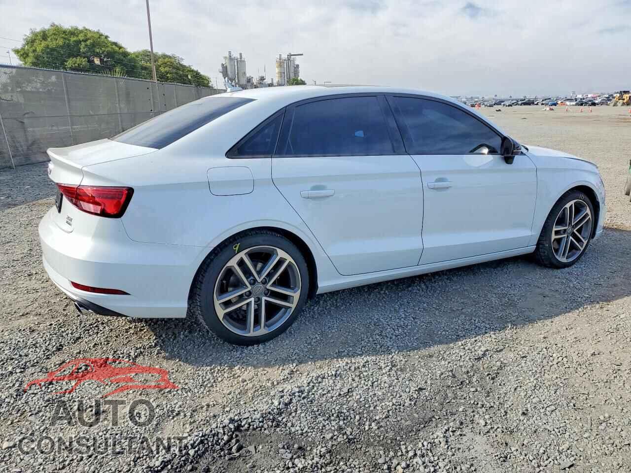 AUDI A3 2017 - WAUB8GFF1H1016815