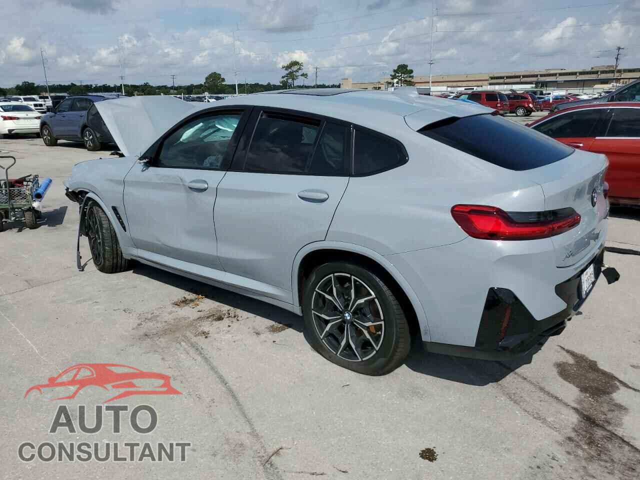 BMW X4 2024 - 5UX33DT09R9W84111