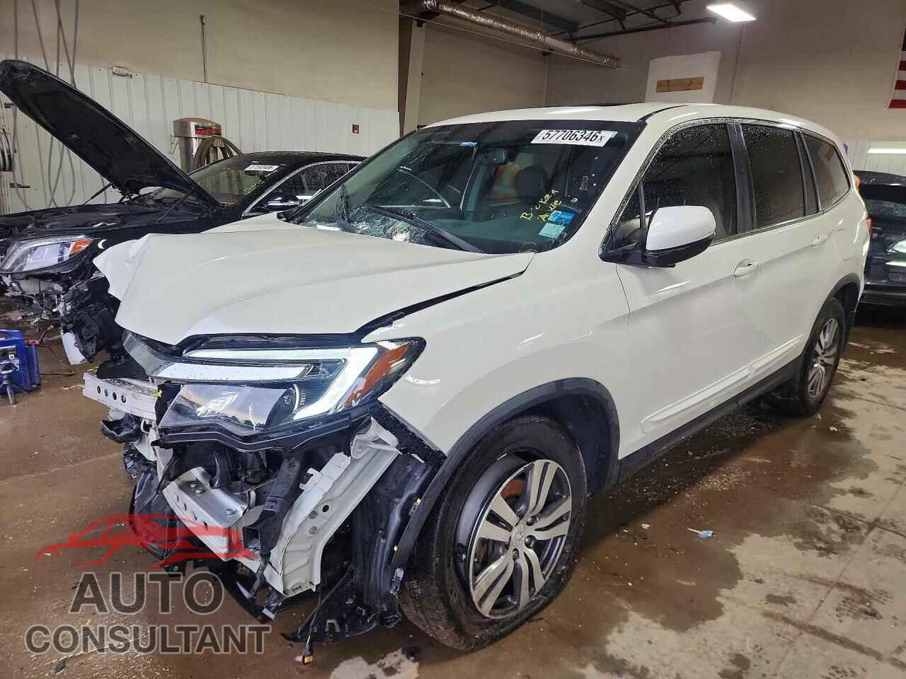HONDA PILOT 2017 - 5FNYF6H57HB032302