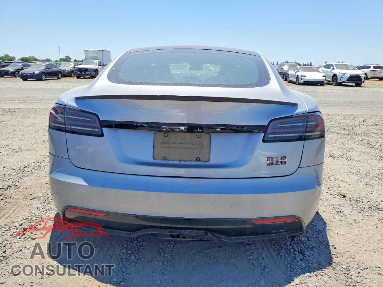 TESLA MODEL S 2025 - 5YJSA1E66SF547948