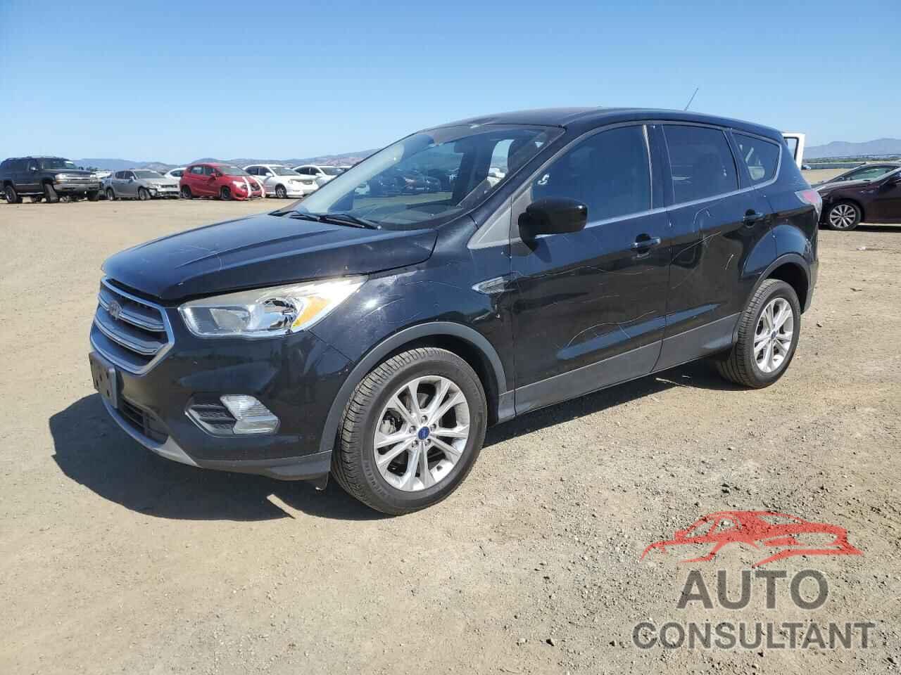 FORD ESCAPE 2017 - 1FMCU0GD3HUB45415