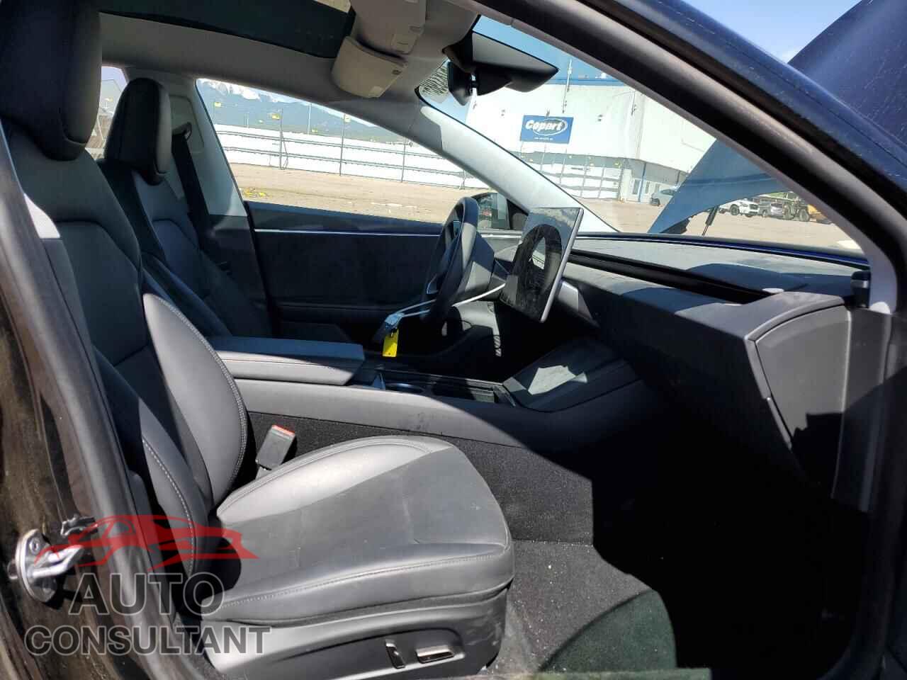 TESLA MODEL 3 2025 - 5YJ3E1EB4SF905716