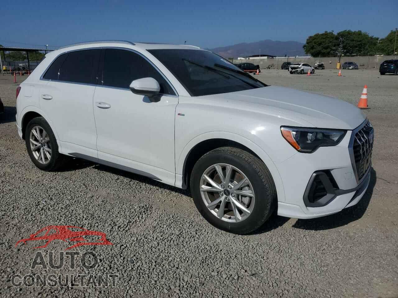 AUDI Q3 2022 - WA1DECF33N1126676