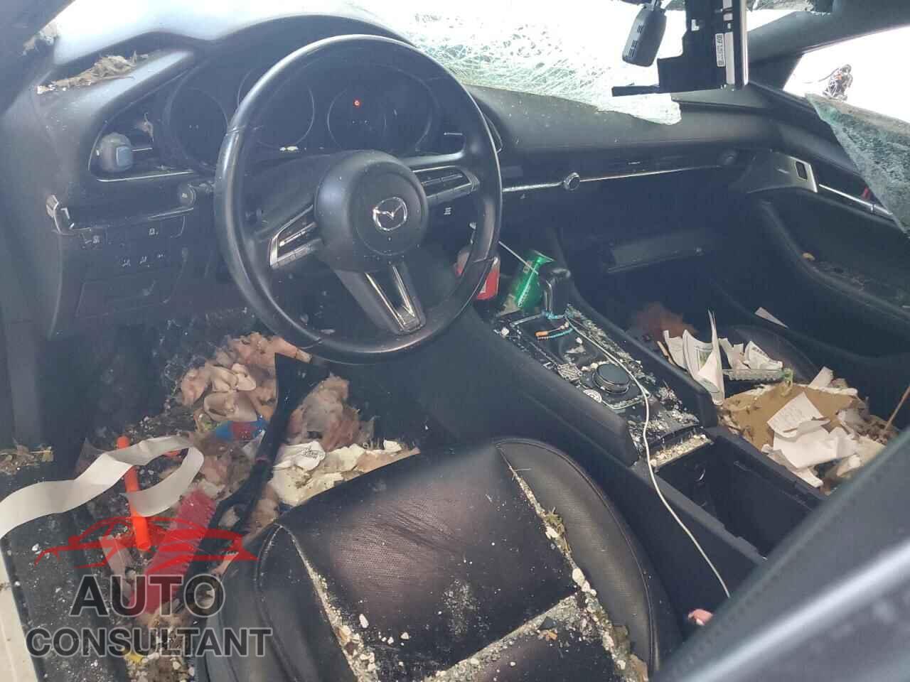 MAZDA 3 2021 - JM1BPAML9M1300070