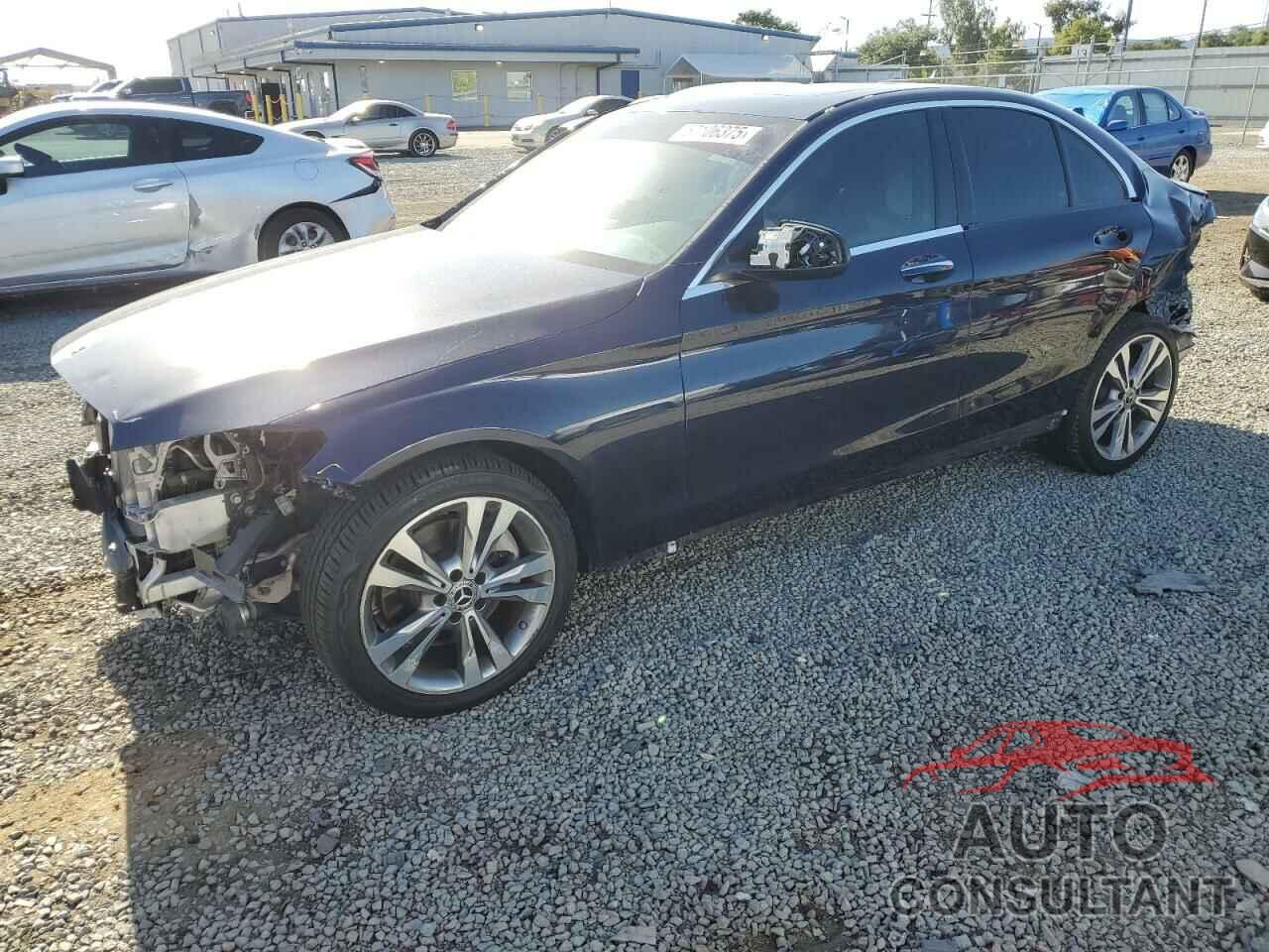 MERCEDES-BENZ C-CLASS 2018 - 55SWF4KB0JU282544
