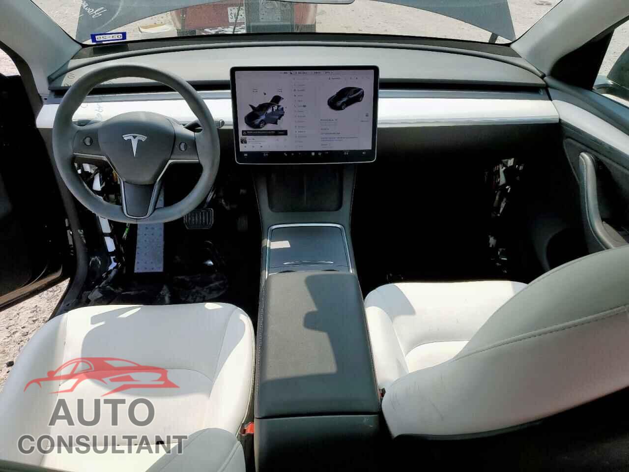 TESLA MODEL Y 2024 - 7SAYGDEE3RA221844