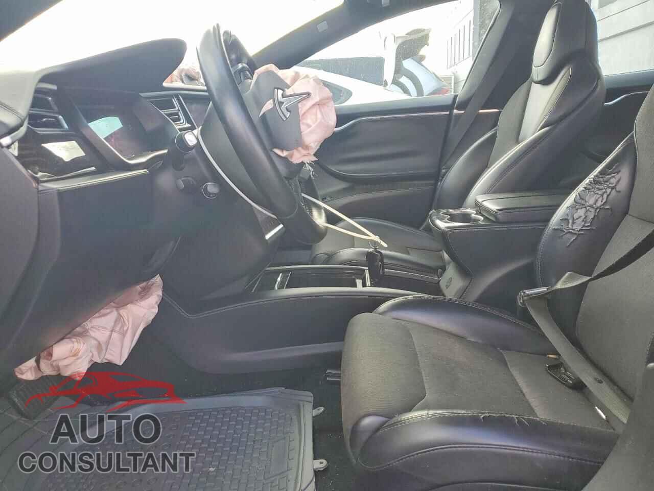 TESLA MODEL 3 2018 - 5YJSA1E23JF248719