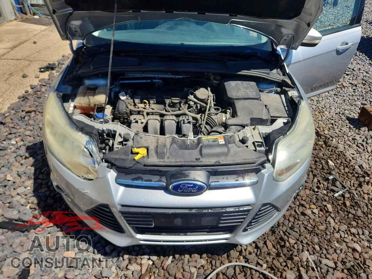 FORD FOCUS 2014 - 1FADP3F29EL246225
