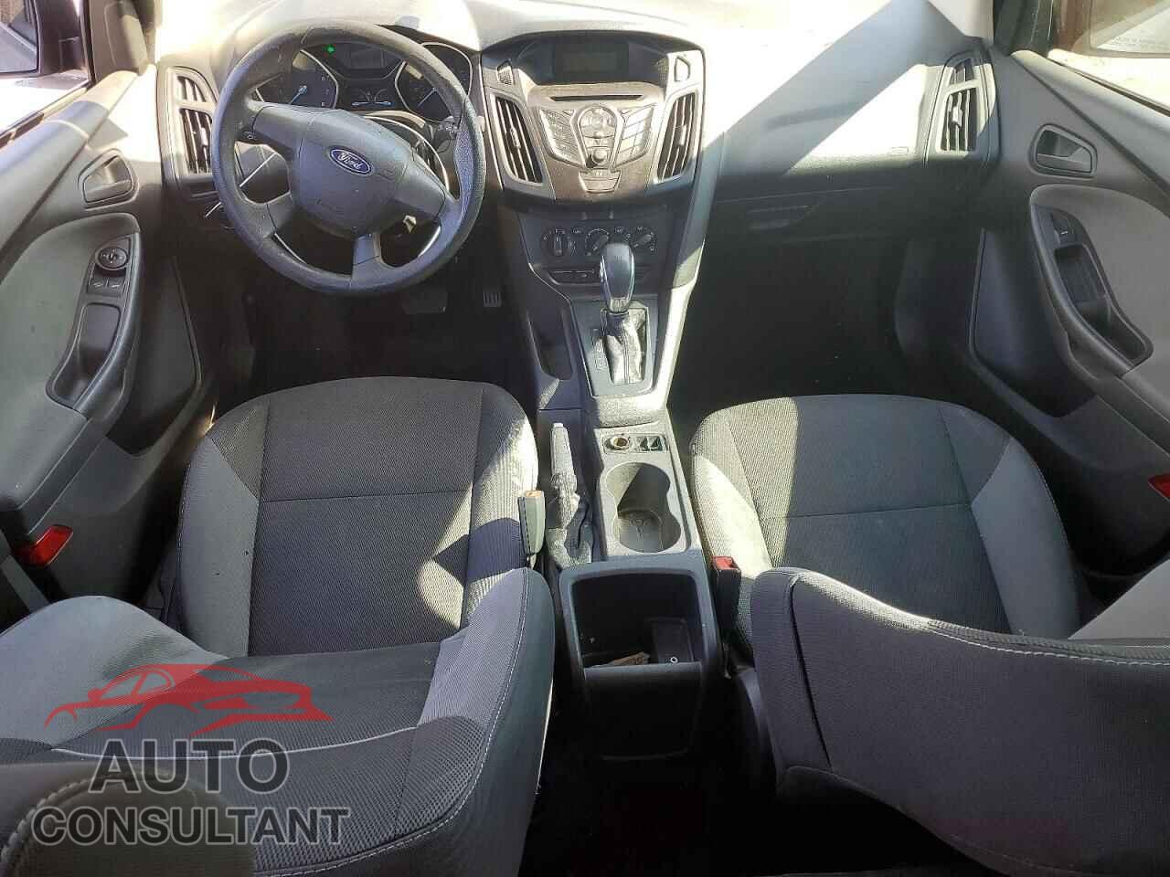 FORD FOCUS 2014 - 1FADP3E23EL453856