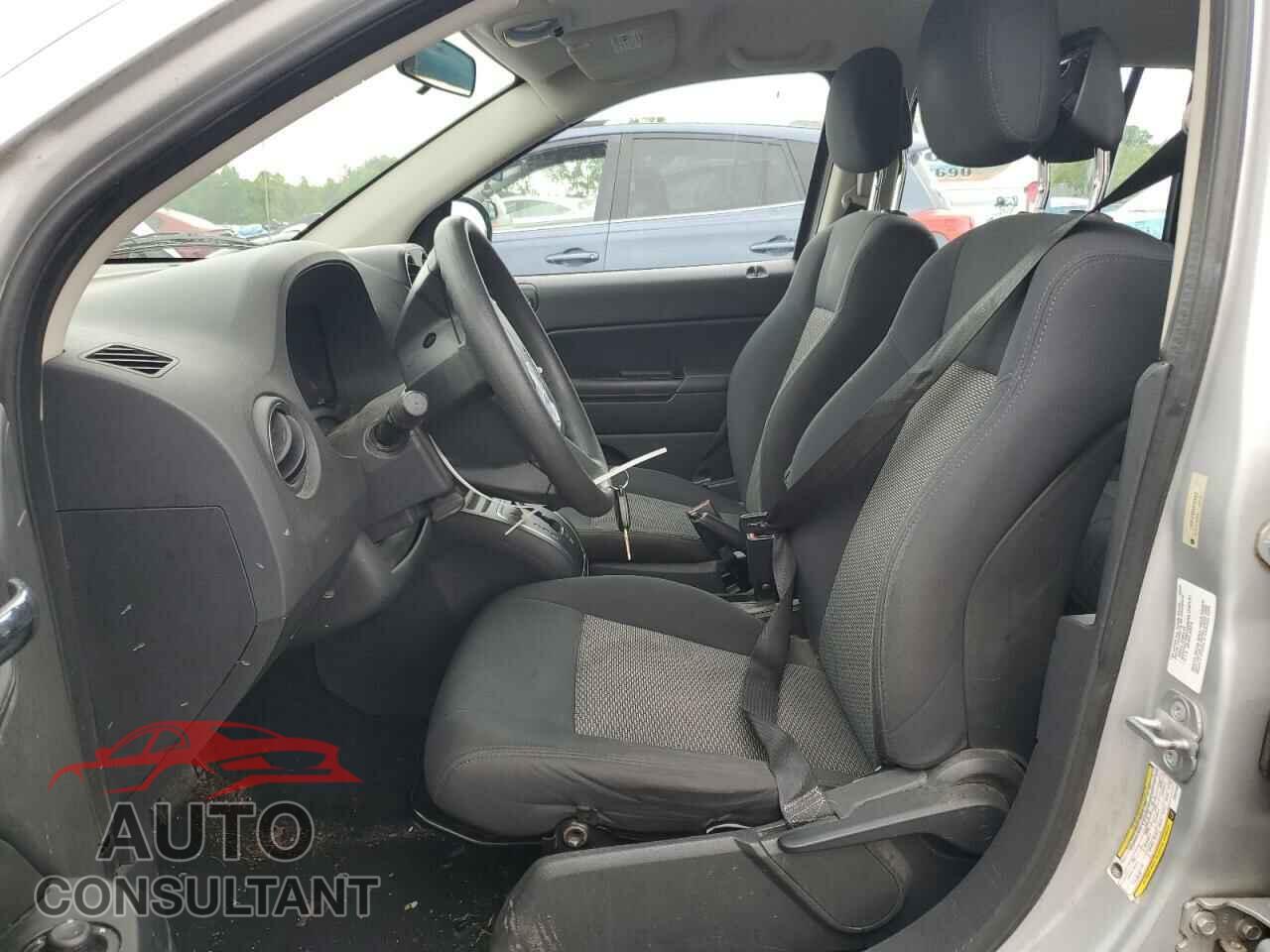 JEEP COMPASS 2010 - 1J4NF4FB9AD524403