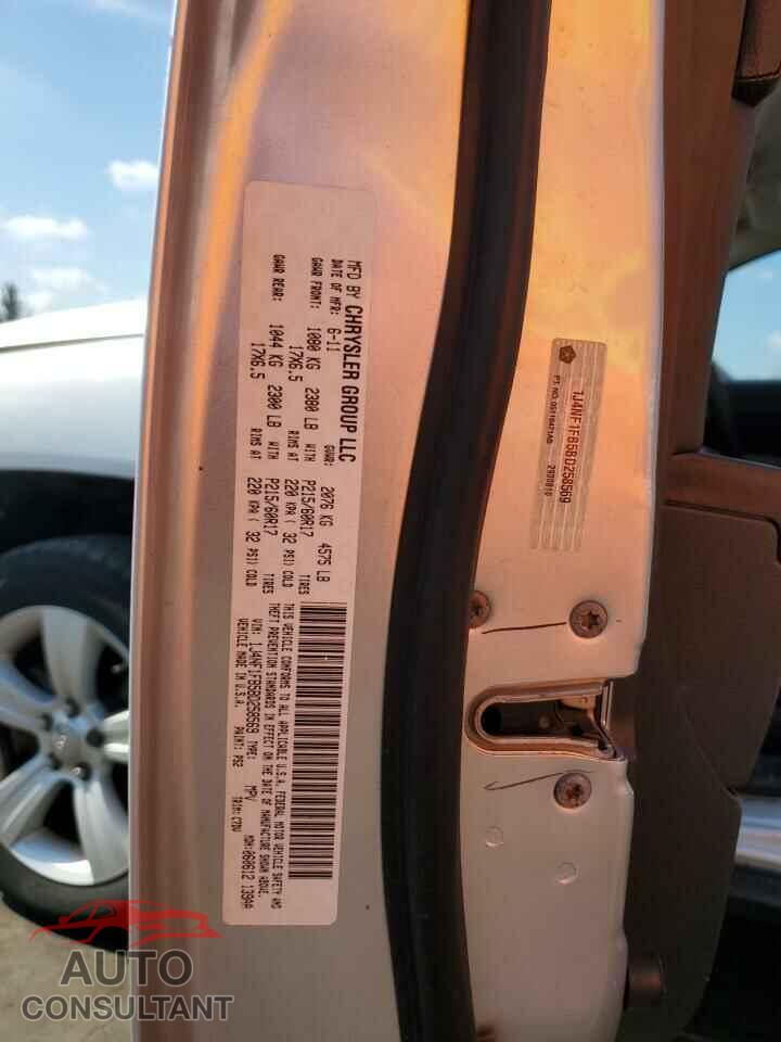 JEEP COMPASS 2011 - 1J4NF1FB5BD258569
