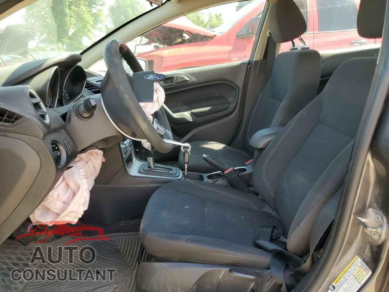 FORD FIESTA 2017 - 3FADP4EJ9HM131982