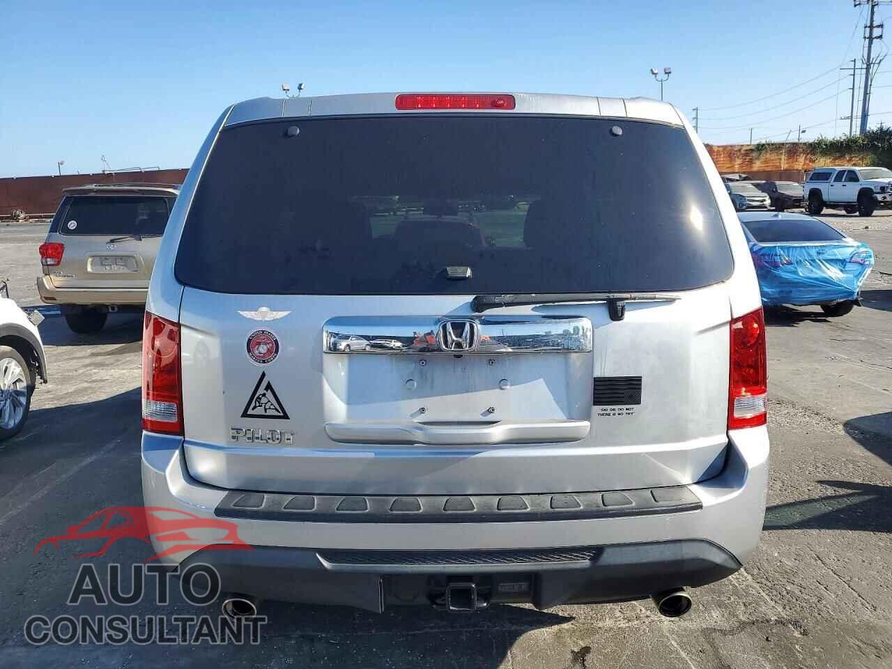 HONDA PILOT 2013 - 5FNYF3H40DB041729