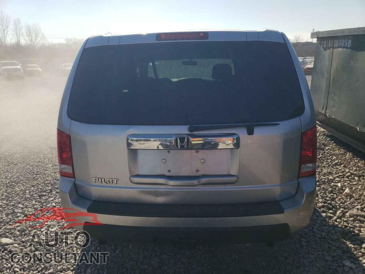 HONDA PILOT 2011 - 5FNYF3H21BB043601