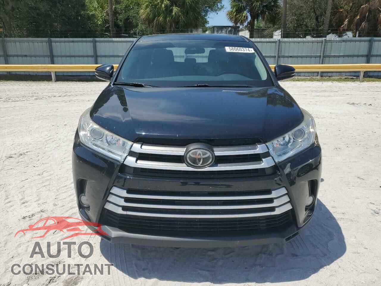 TOYOTA HIGHLANDER 2017 - 5TDZZRFH8HS193702