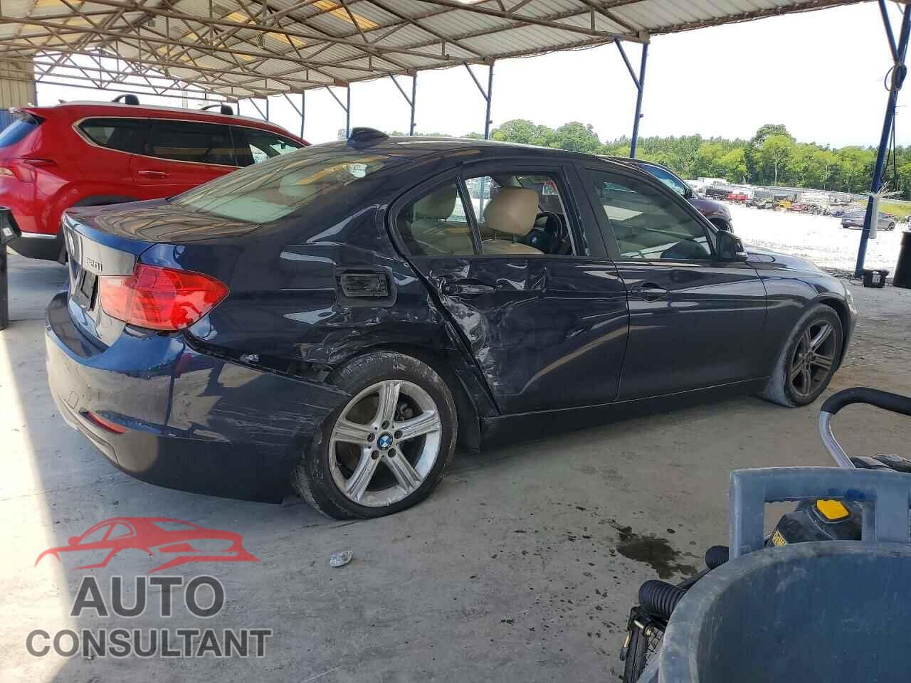 BMW 3 SERIES 2014 - WBA3B1C55EP678596
