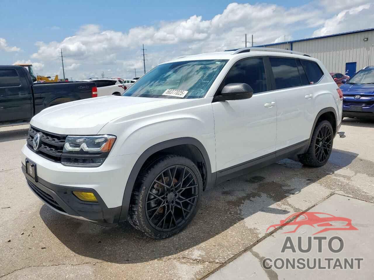VOLKSWAGEN ATLAS 2018 - 1V2CR2CA2JC569353