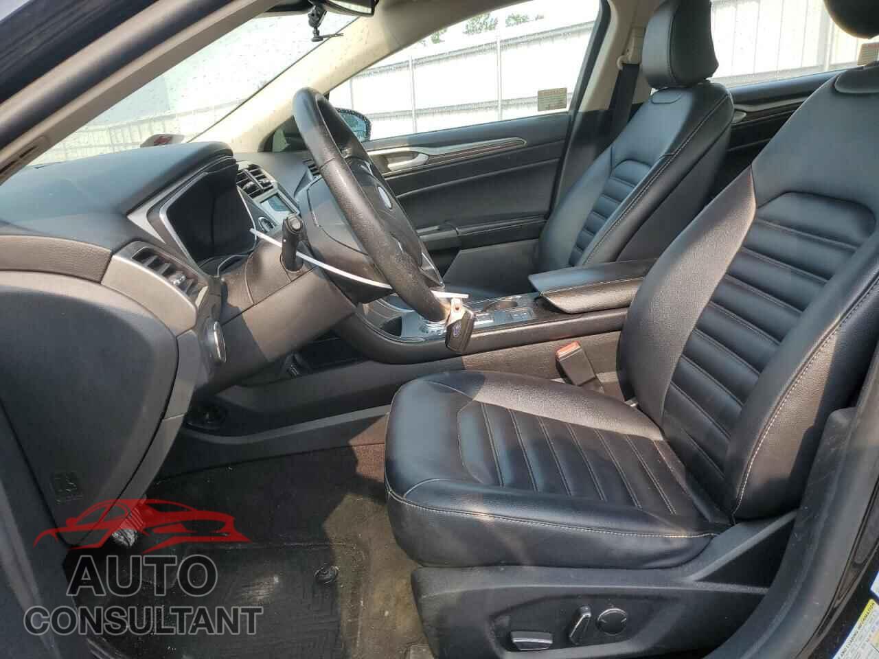FORD FUSION 2020 - 3FA6P0CD3LR193923