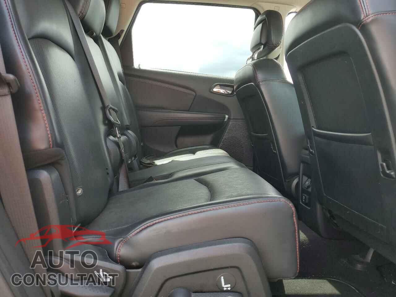 DODGE JOURNEY 2019 - 3C4PDCEG7KT680687
