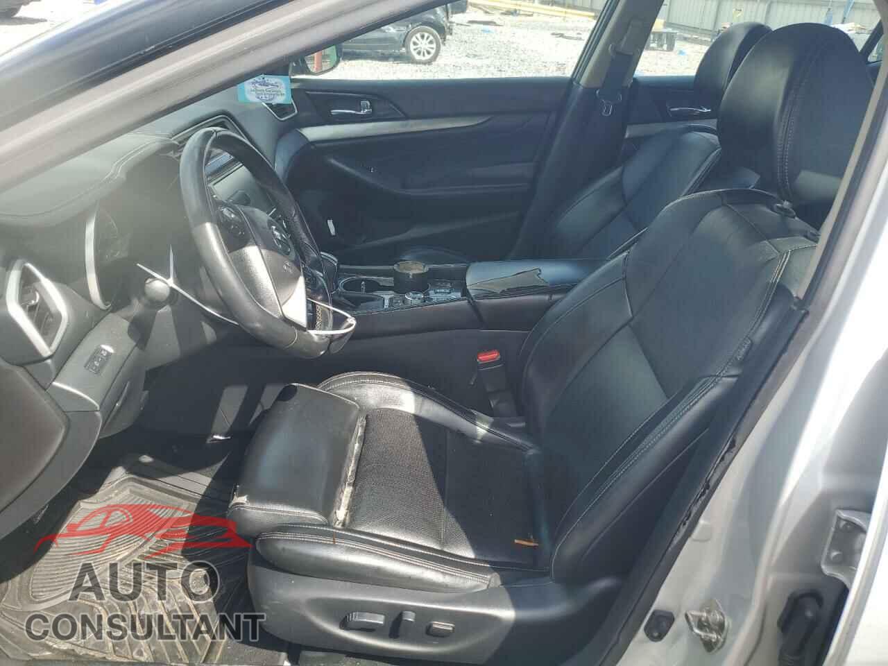NISSAN MAXIMA 2017 - 1N4AA6AP9HC400459