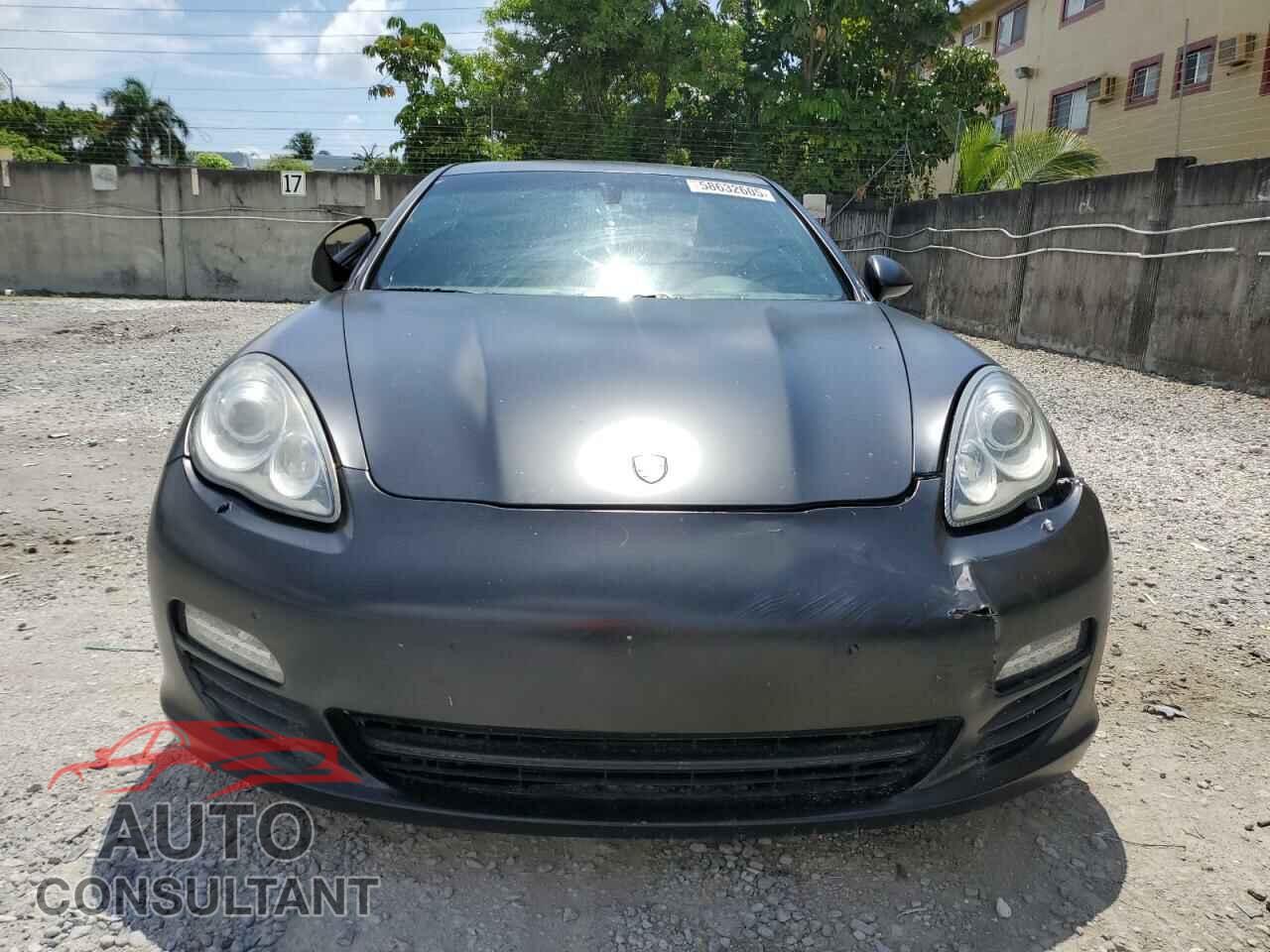 PORSCHE PANAMERA 2011 - WP0AA2A73BL021788