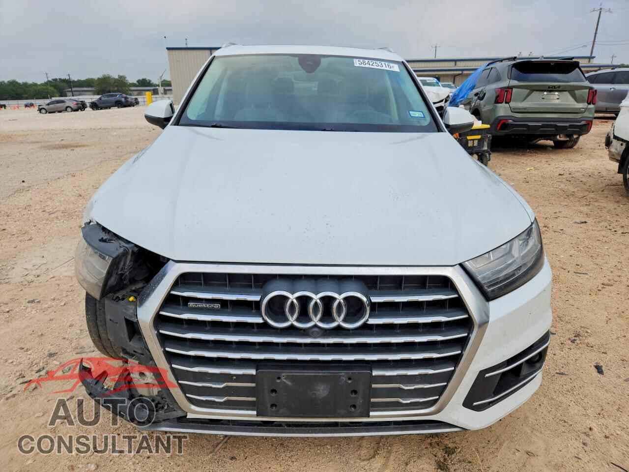 AUDI Q7 2018 - WA1VAAF75JD018284