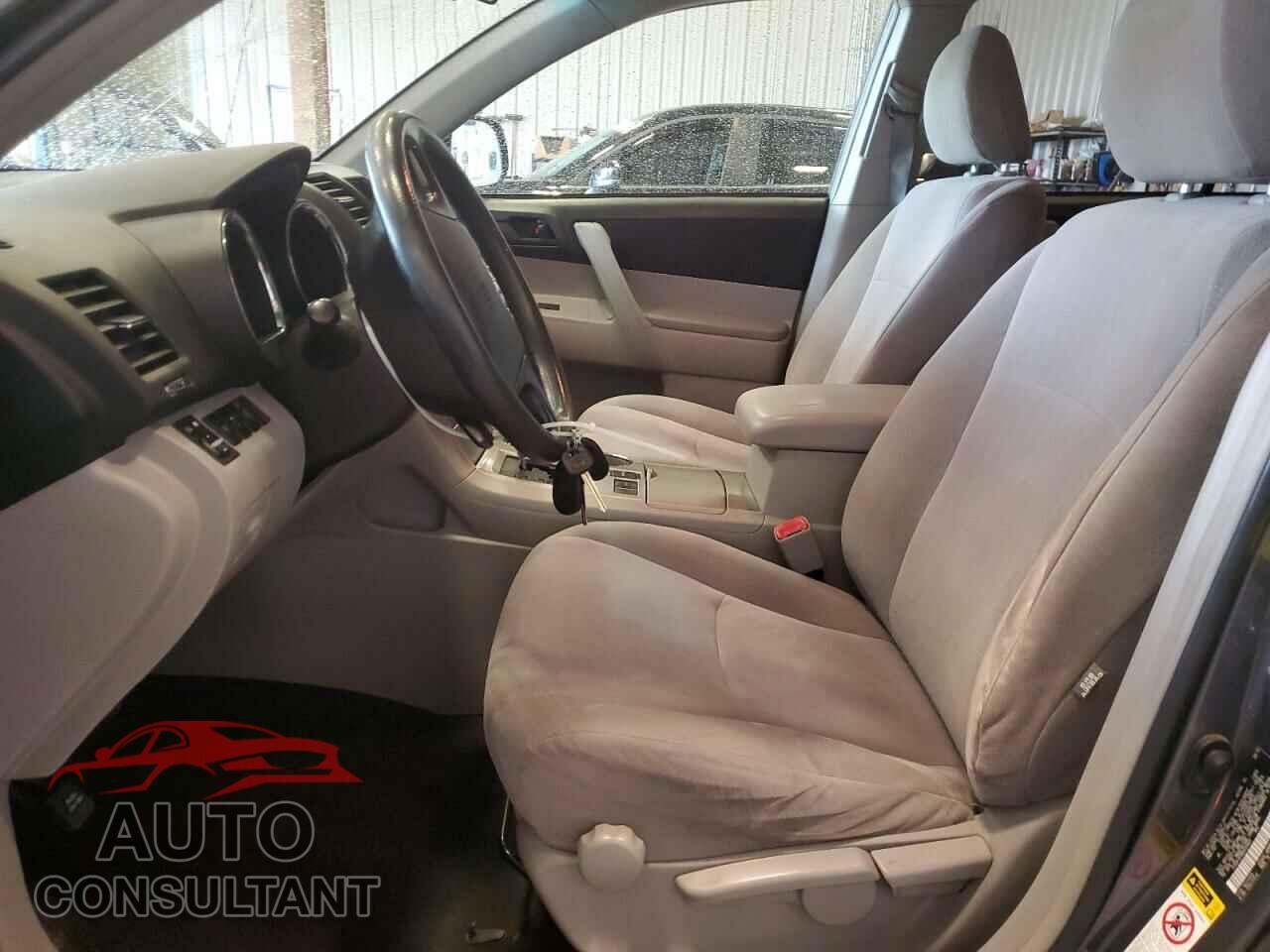 TOYOTA HIGHLANDER 2011 - 5TDZK3EH8BS025827