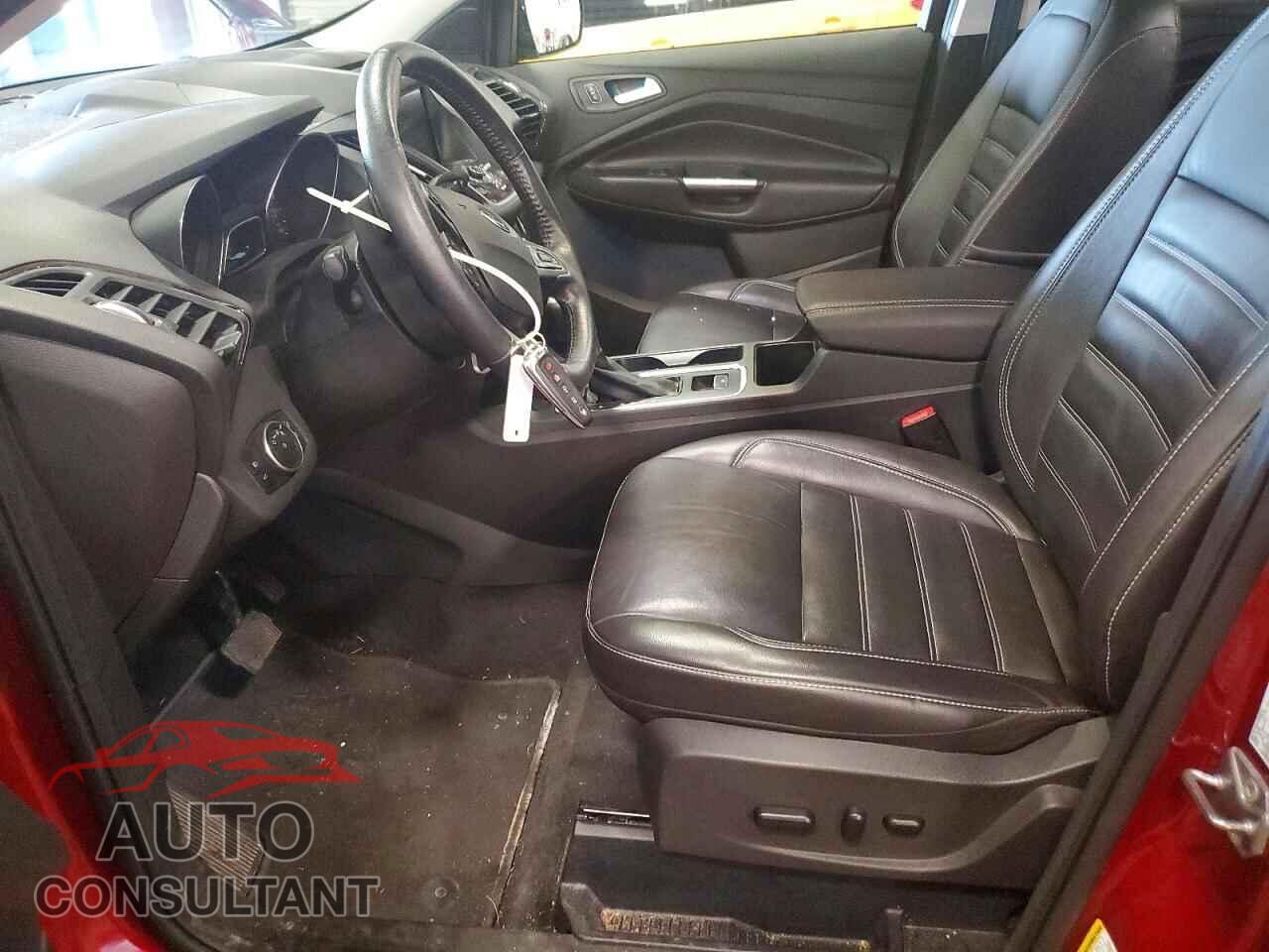 FORD ESCAPE 2017 - 1FMCU9JD3HUB20947