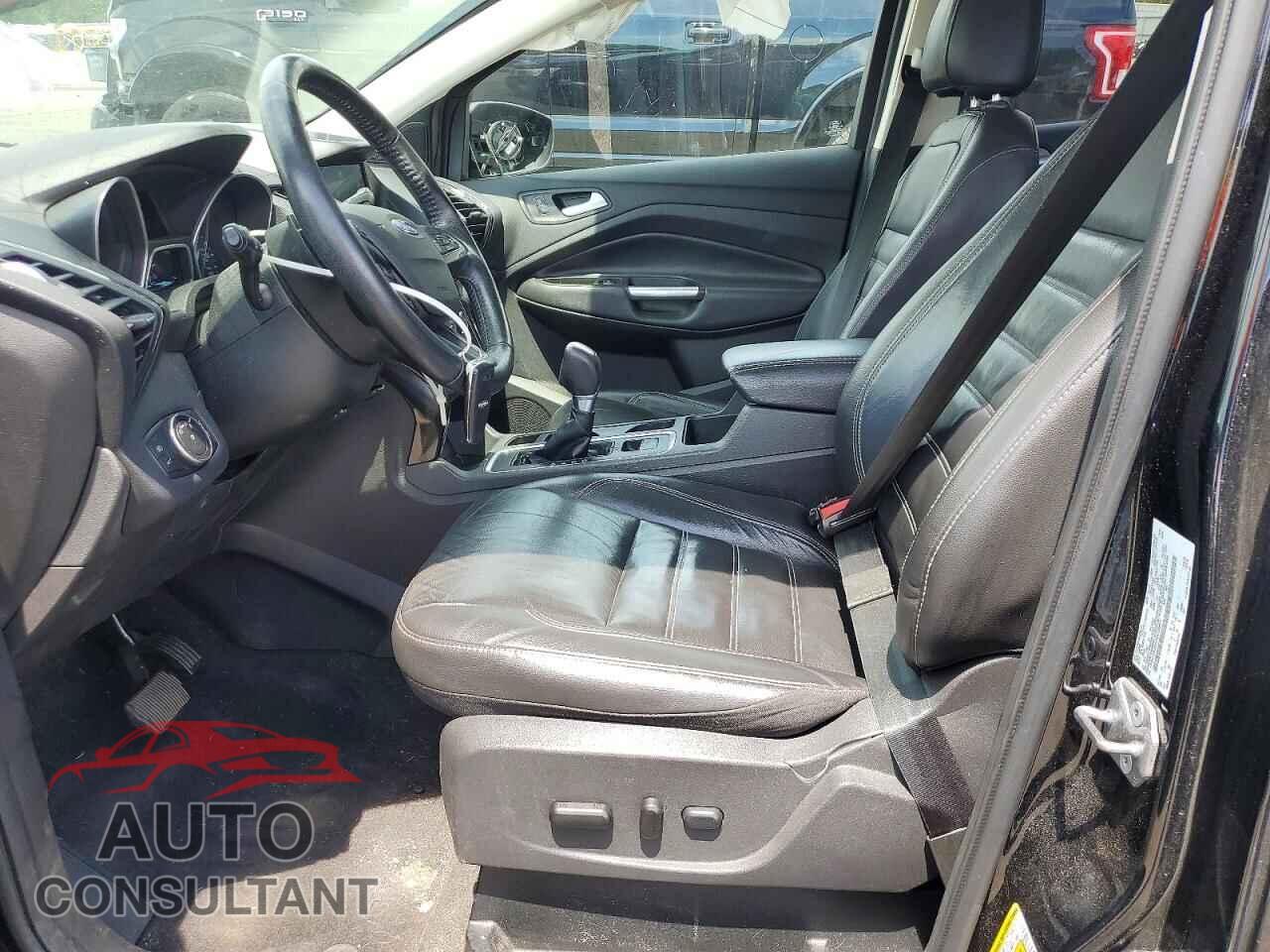 FORD ESCAPE 2017 - 1FMCU9JD2HUC58897