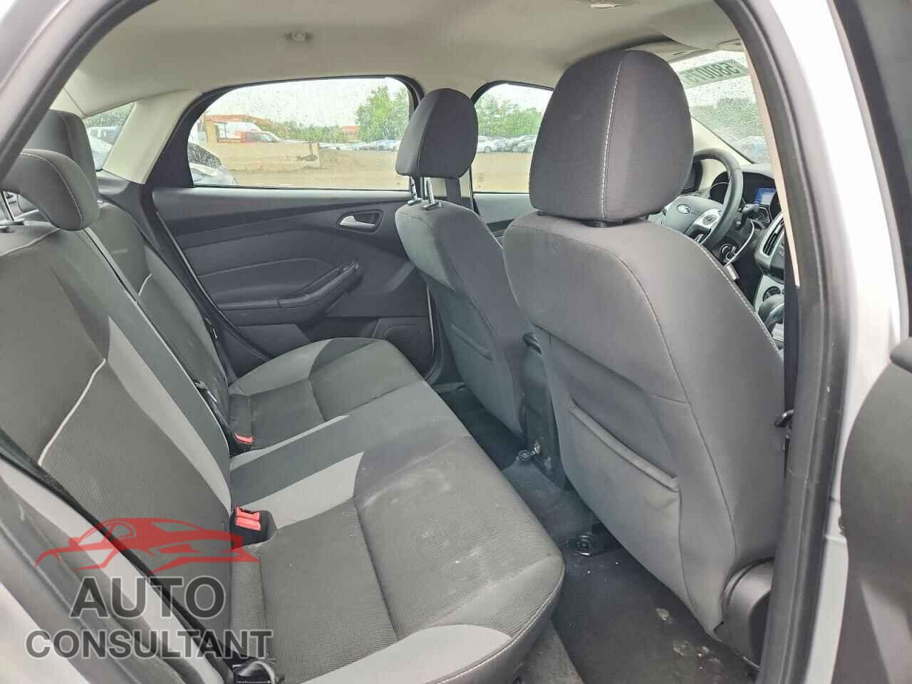 FORD FOCUS 2013 - 1FADP3F27DL350520